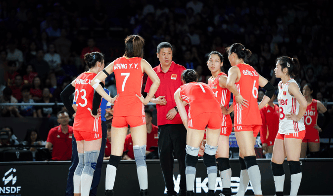 ad, 的法国女排, 中国女排开