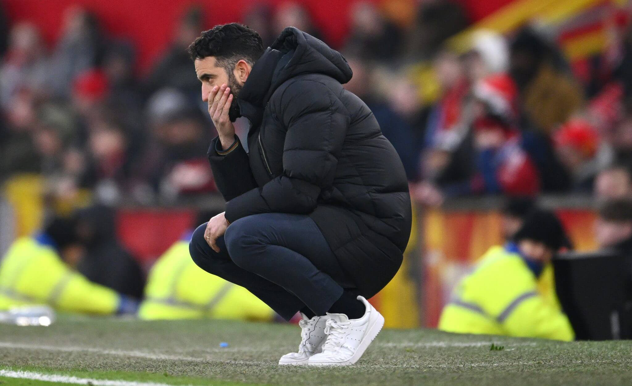 配备类似设, 更早在八月 配备类似设, 更早在八月