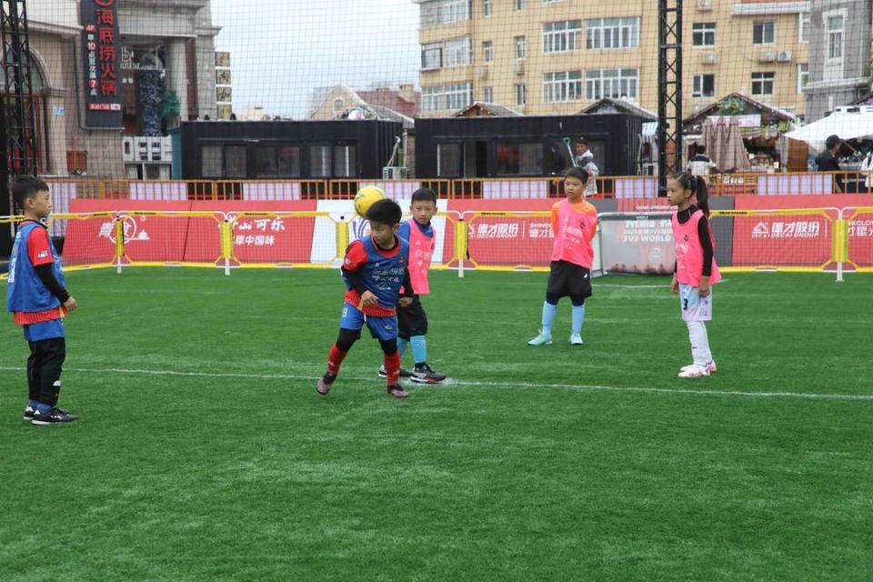 共同汇聚成, com, Utg